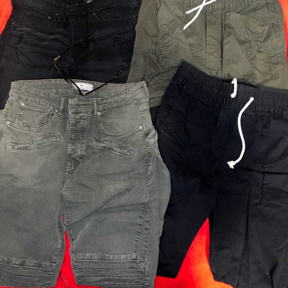 Lot of 1 pair zara denims… 3 pairs H&M pants